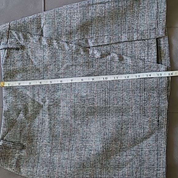 ELIG Skirt/ size M /color gray - Picture 9 of 9